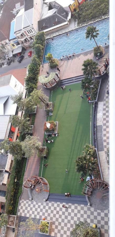 Vida View Apartement, Tower Asthon Unit 20 P Makasar Exteriér fotografie